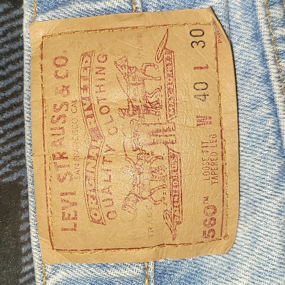 Vintage. Made in USA. Levi's 560. Loose-fit, tapered. Men's size w38 l30 - Picture 7 of 16